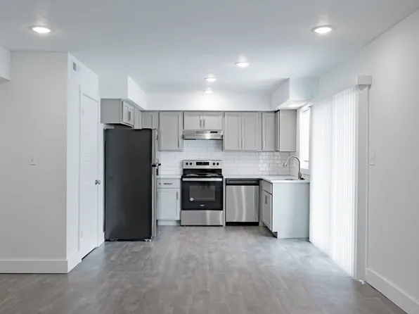 Montclair Point Condominiums