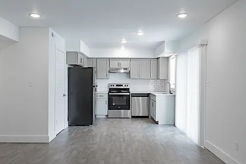 Montclair Point Condominiums Photo 1