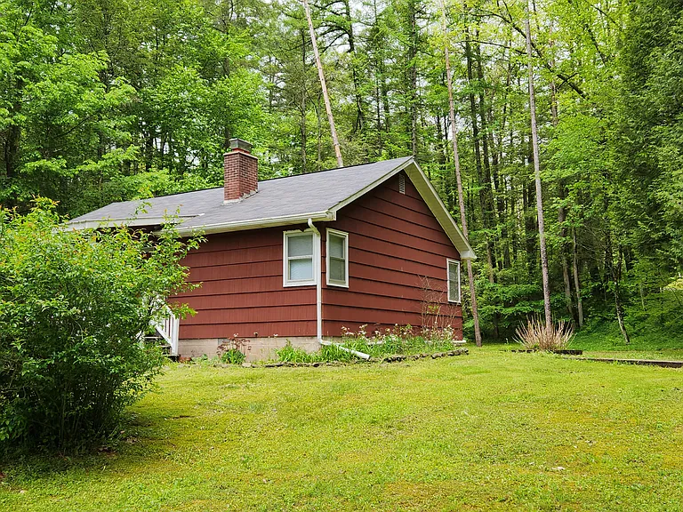 597 Big Run Rd — Photo 2