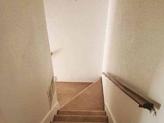 5th image of 215 Sprucewood Ln #A