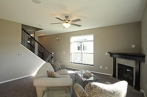 3rd image of 442 Watts Ct