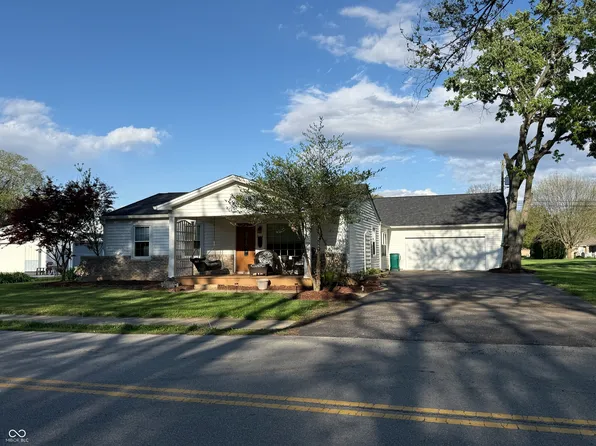 1109 Hoy Ave, Lebanon, IN 46052