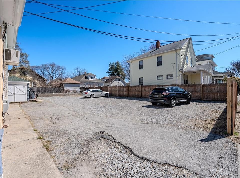 2nd image of 231 River Ave