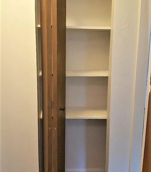 214 N Summit St #2 — Photo 6