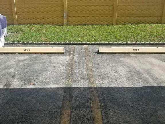 2 assigned parking spaces