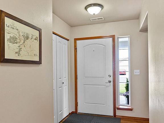 4th image of 406 E 24th Avenue
