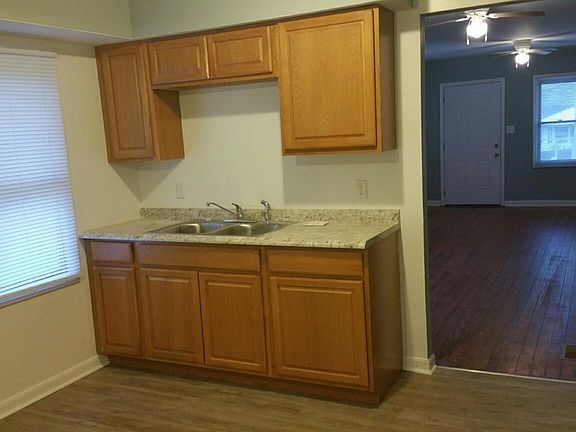 4th image of 111 Red Bud Dr