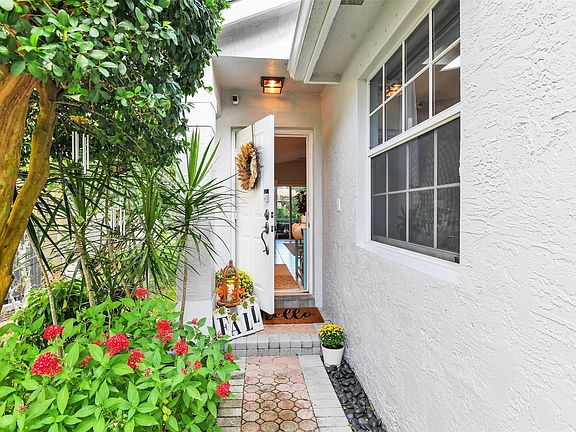 3rd image of 5285 NW 117TH Avenue