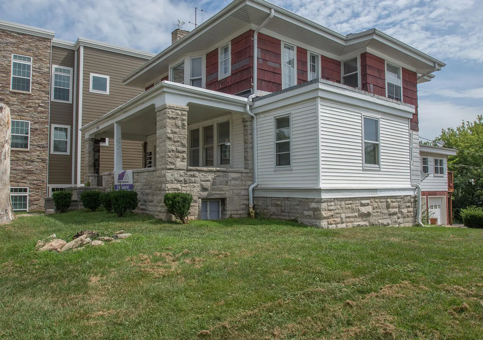 1218 N College — Photo 1