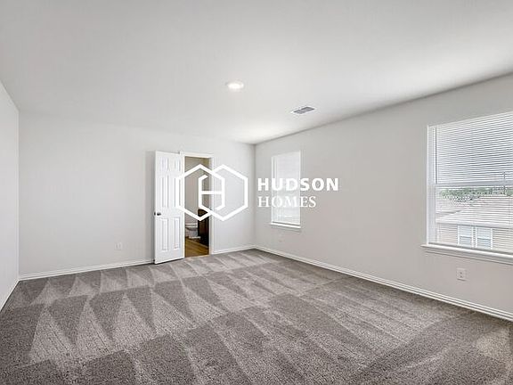 4th image of 106 Kainos St