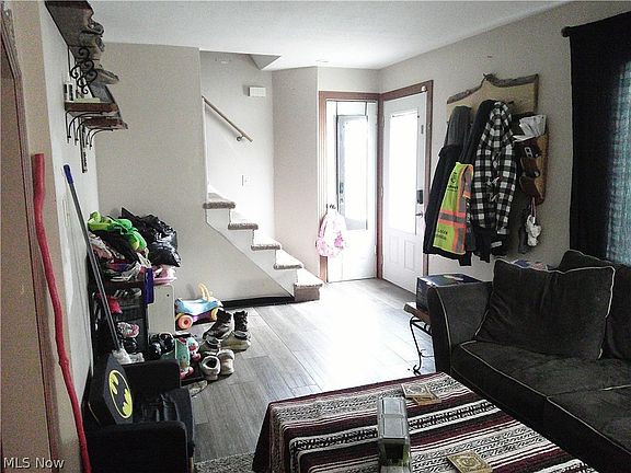 3rd image of 1317 38th St NW