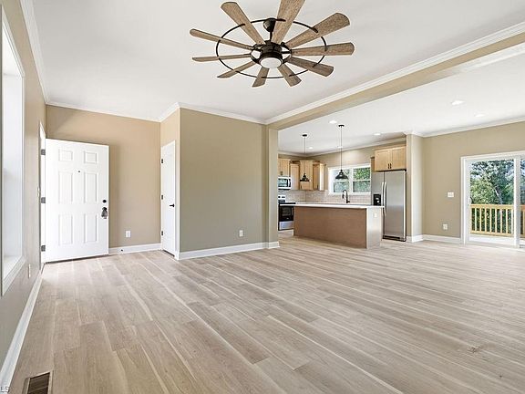 5th image of 203 Arthur Haney Rd