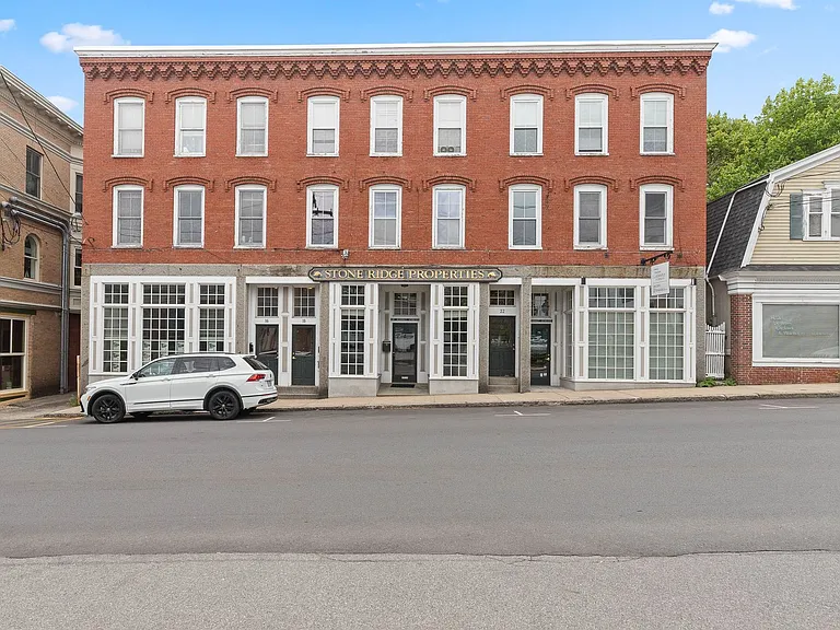 16 Market St #3 — Photo 1
