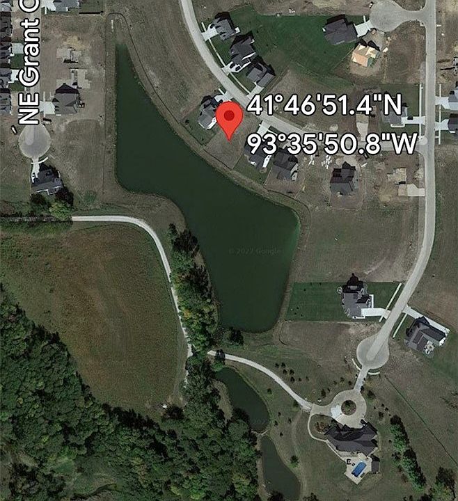 2nd image of 6002 NE Oak Dr
