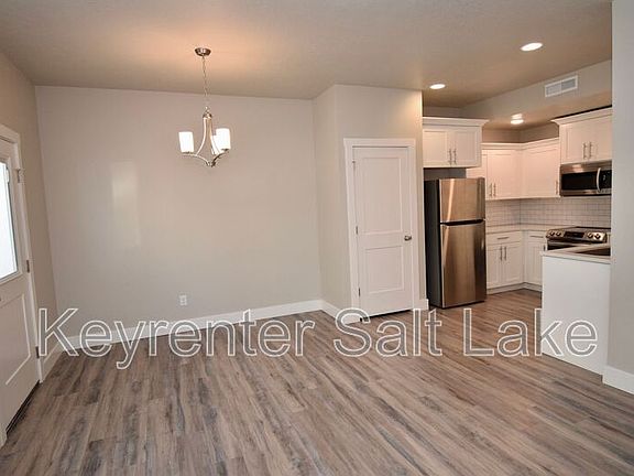 3rd image of 2273 W 2710 S #281