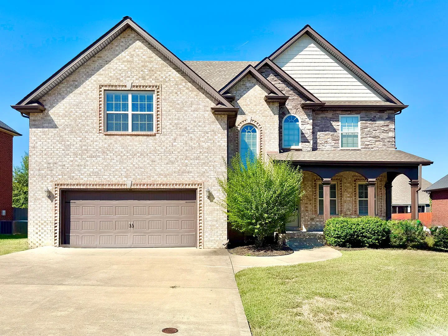 413 Clover Meadows Ct — Photo 1