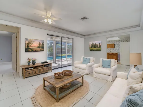 729 N Rainbow N Drive Drive, Hollywood, FL 33021