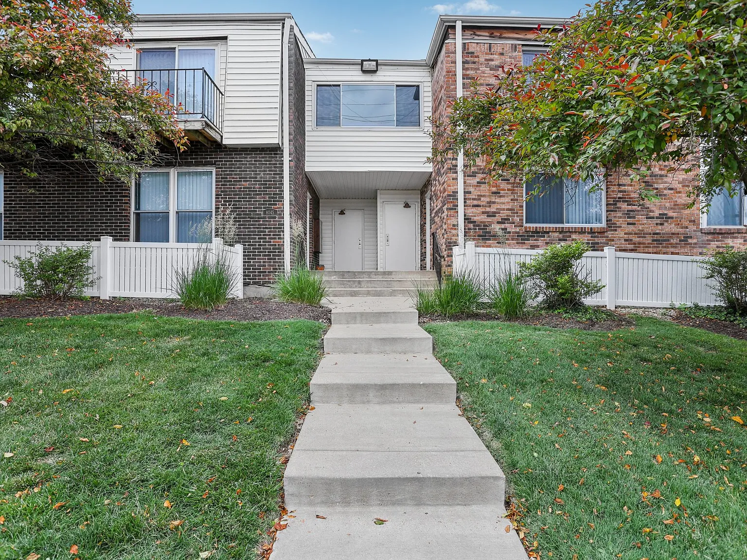 Marlborough Trails Apartments — Photo 3