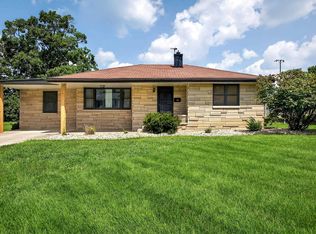 738 Sunset Dr, Bloomfield, IN 47424