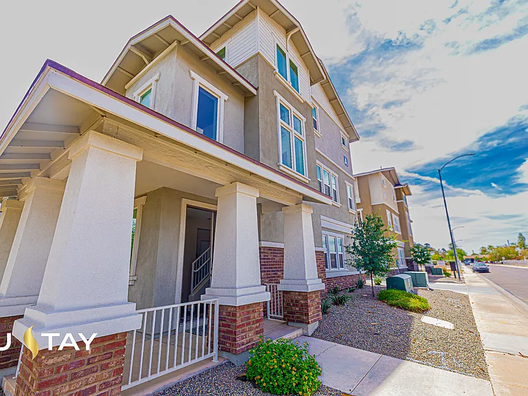 639 W Pepper Pl #101 — Photo 15