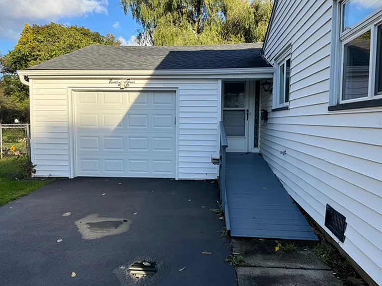 94 W Craig Hill Dr — Photo 2