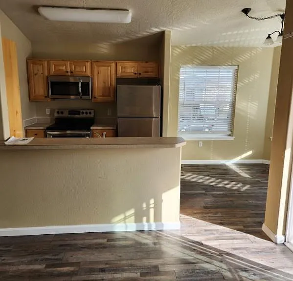 157 Clubhouse Cir #202 — Photo 2