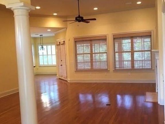 2nd image of 3103 Glasgow Ct