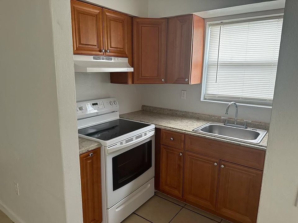 1st image of 7311 Venetian St #12