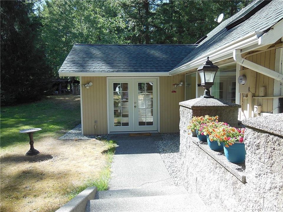 1st image of 4830 103rd Ave SE