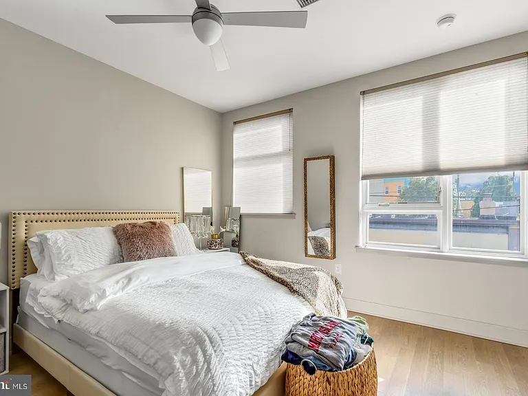 1646 S 12th St #201 — Photo 16