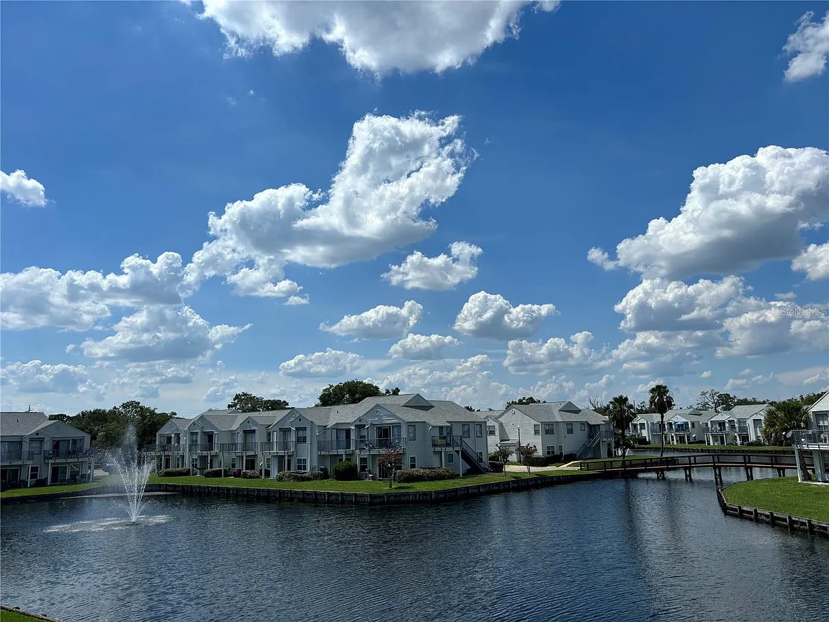 Building Photo - 2556 Woodgate Blvd #203