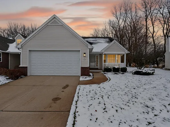 913 Oakbrook Dr, Jackson, MI 49203