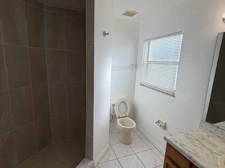 1646 Oak Hill Trl — Photo 41
