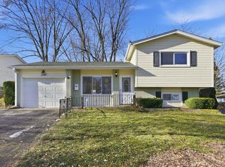 1388 Jill Ct, Glendale Heights, IL 60139