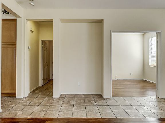 5th image of 10126 Beachcomber St