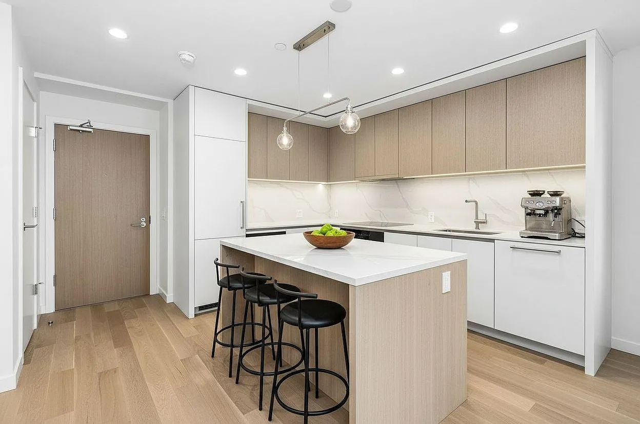 1 bed, 642 sqft, $2,995 — Photo 3