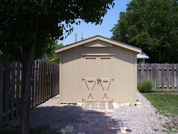 new 10x10 woodshed