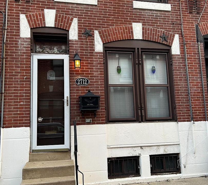 1st image of 2712 Sears St