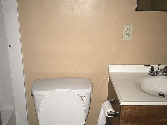 HALL BR