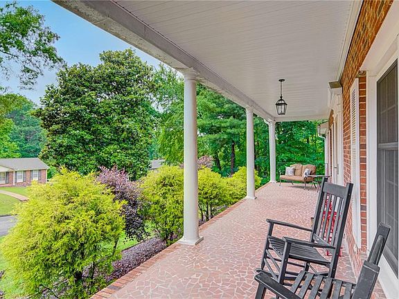 3rd image of 1310 Longcreek Dr