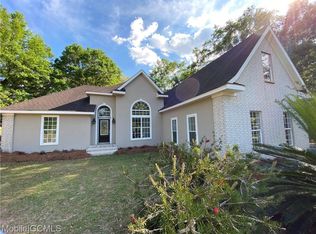 12041 W Oak Ct, Mobile, AL 36695