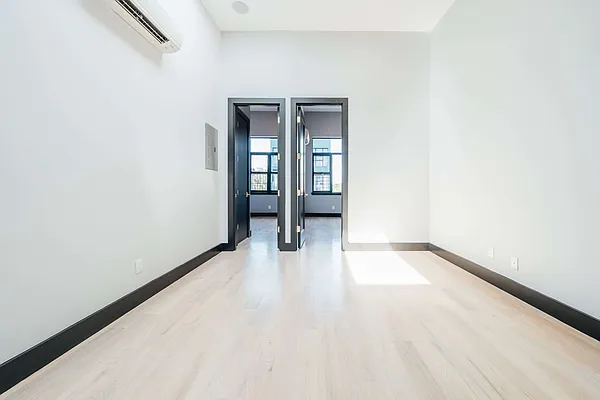 Rented by Nooklyn NYC LLC | media 9