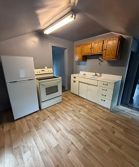 434 Trowbridge St #2 — Photo 8