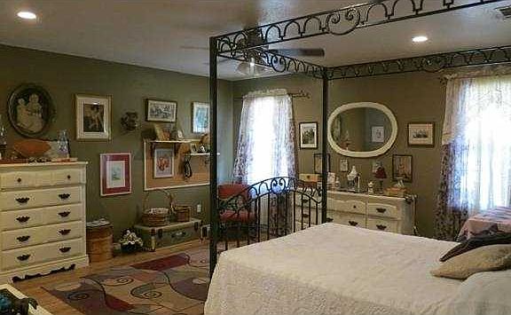 3rd image of 1810 Dara Ln