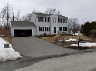 35 Saranac St, North Smithfield, RI 02896