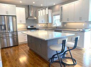 13 Rogers Park Ave #1H, Brighton, MA 02135