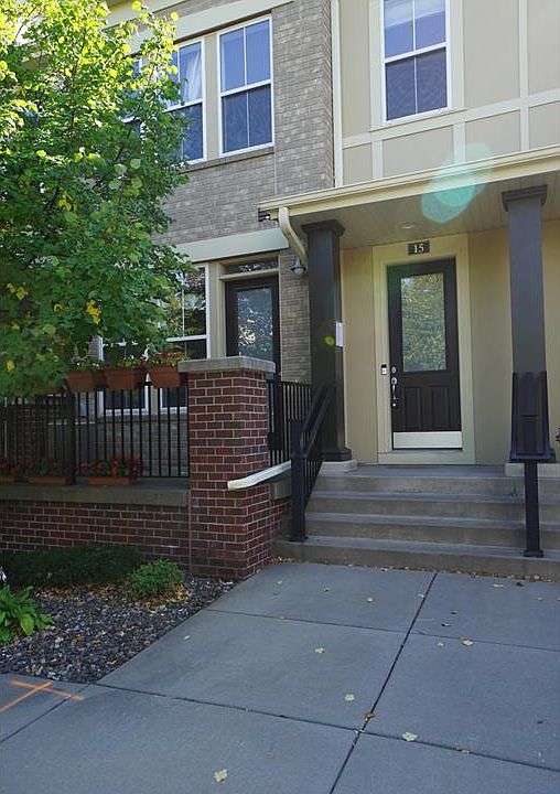 1st image of 5920 Oxford St Unit 15