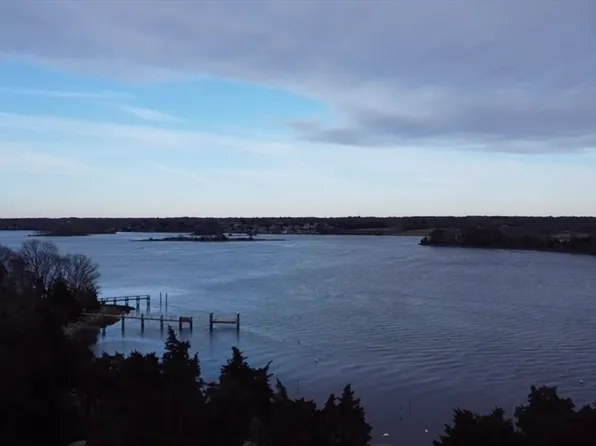 1634 Drift Rd #T, Westport, MA 02790