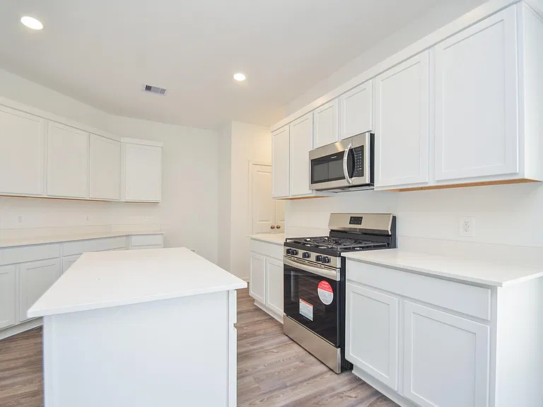 3106 Stonebriar Dr — Photo 32