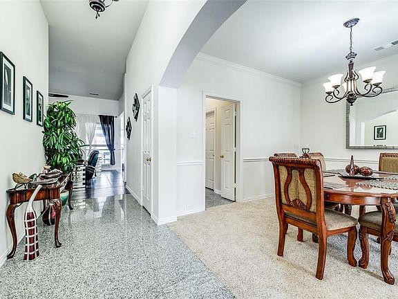 5th image of 2735 Sedgemoor Dr